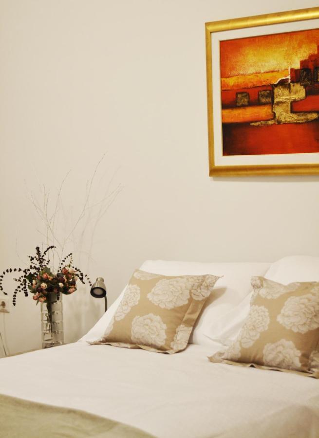 Apartment Centre *