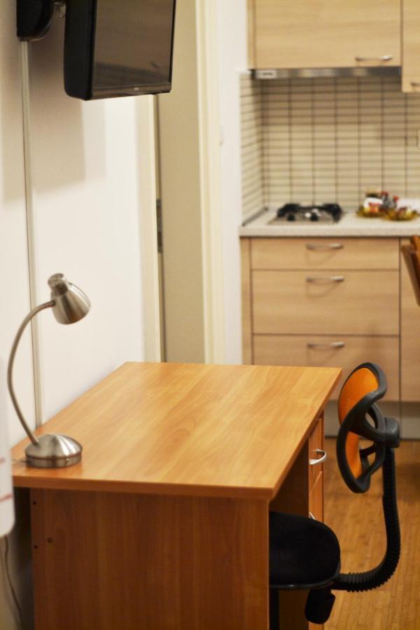 Apartment Centre *